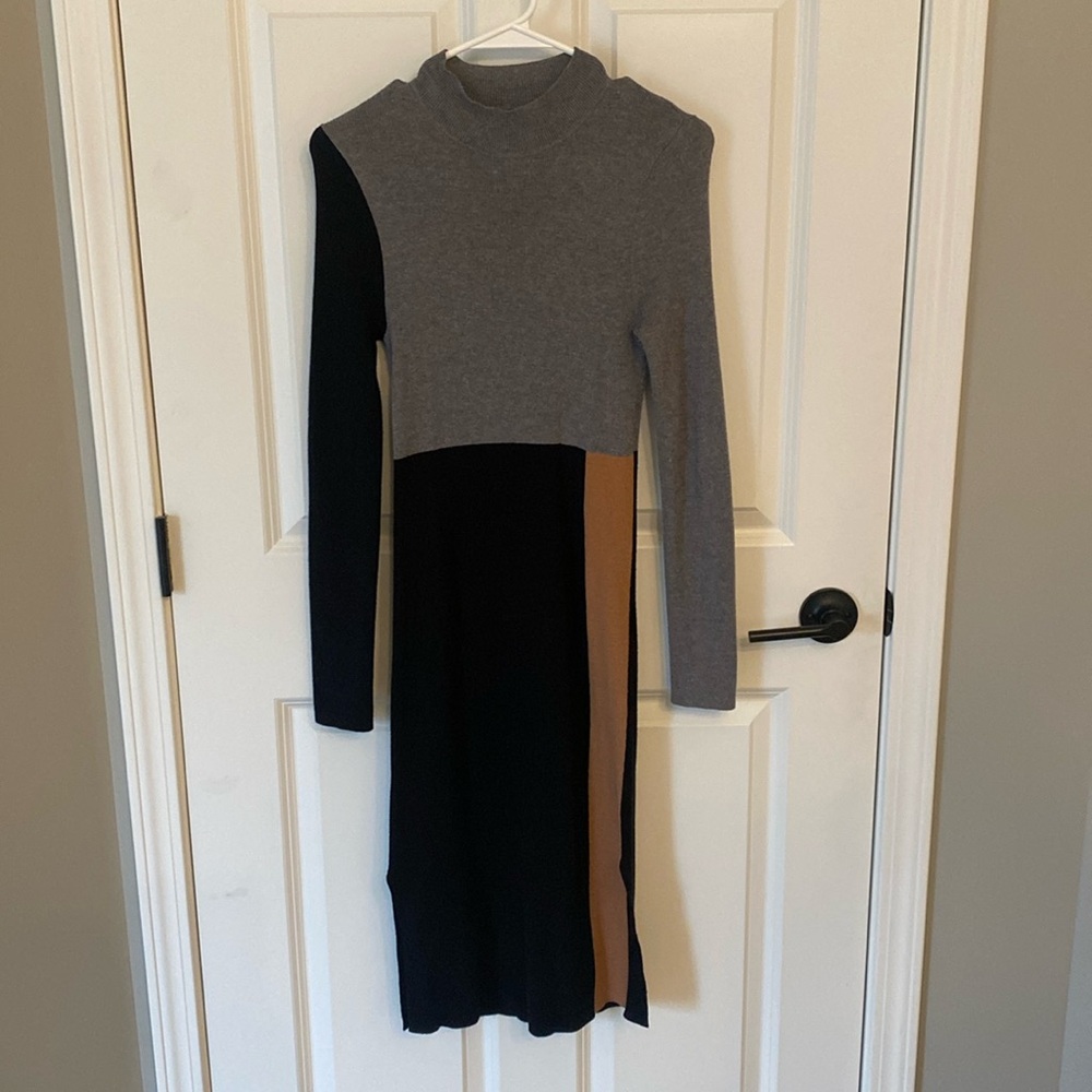 BCBG Maxazria long sleeve sweater dress - size small